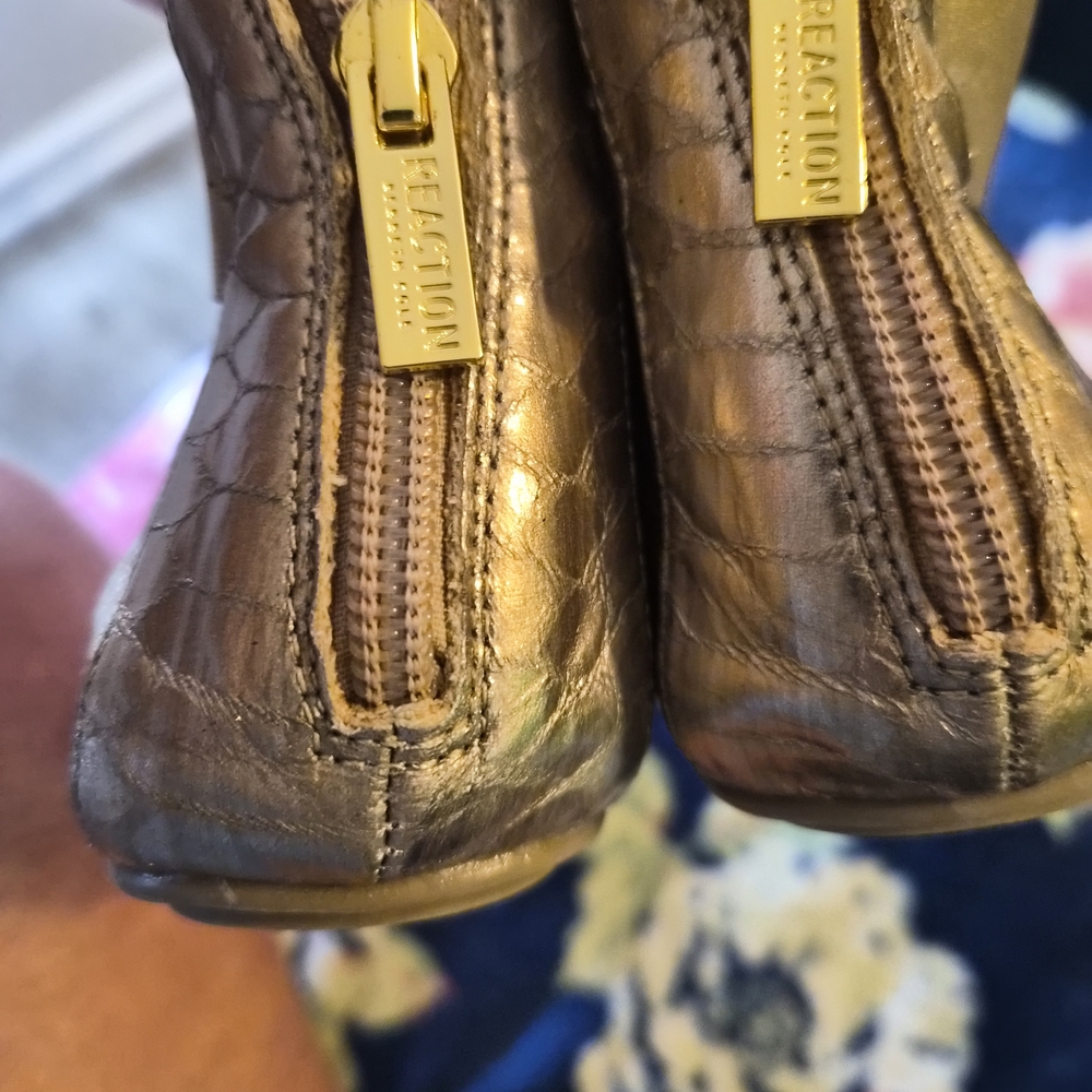 Kenneth Cole Reaction Brown Loafers with Gold Accents
